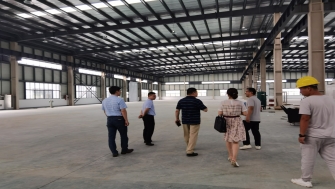 高新區(qū)管委會劉亞東主任調研我司承建的通晟汽車、全智機械項目